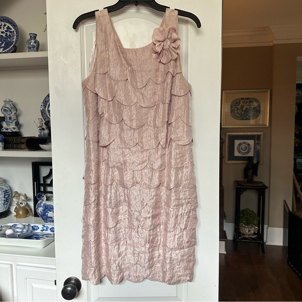 SD COLLECTION-lt pink sleeveless scalloped dress, flower on left chest